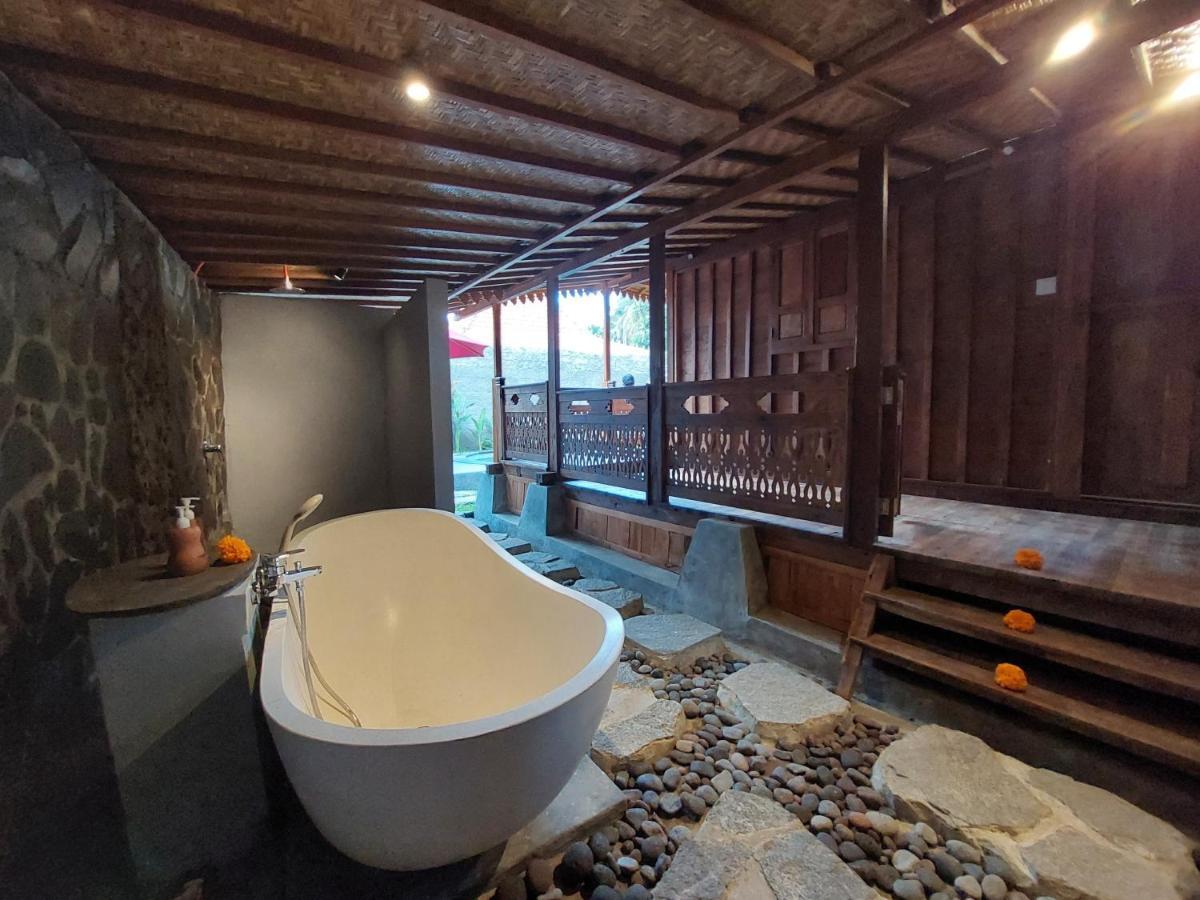 D'Ethnic Ubud Villa Esterno foto