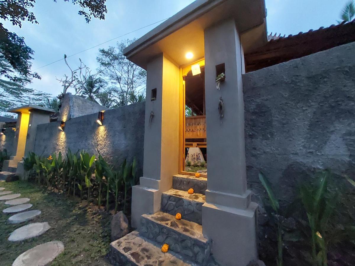 D'Ethnic Ubud Villa Esterno foto